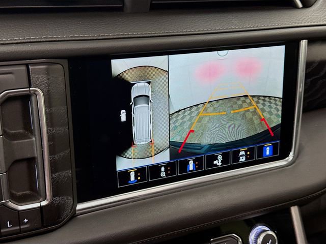 Used 2022 GMC Yukon XL Denali image 16