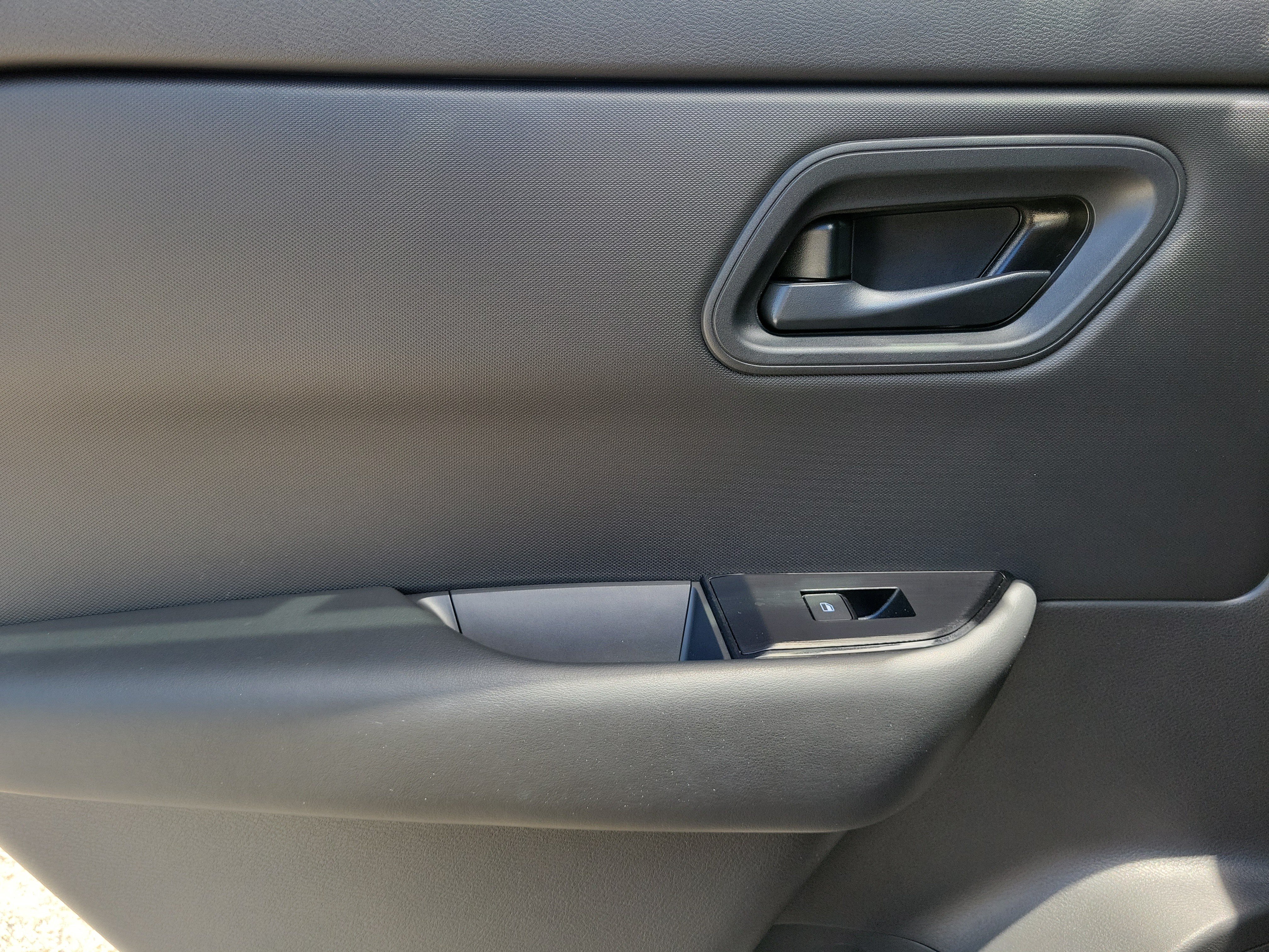 Certified 2025 Nissan Rogue S FWD image 20