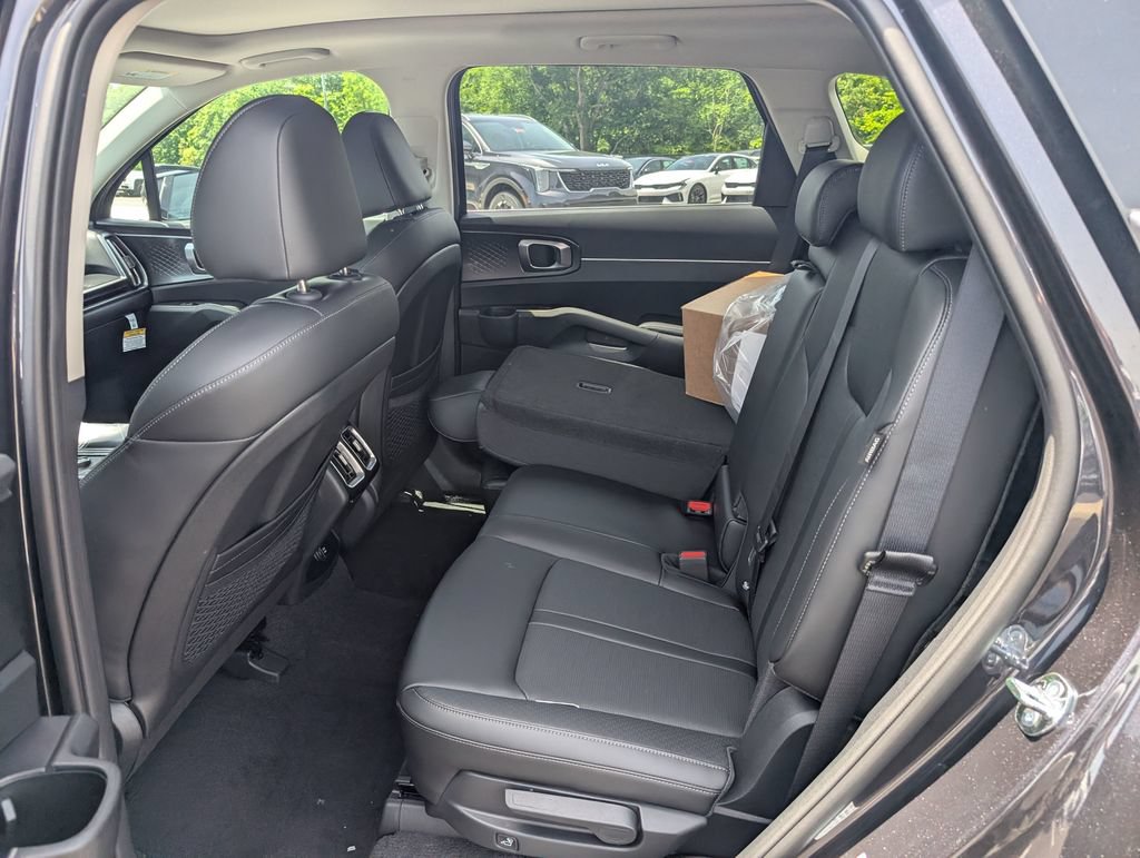 New 2026 Kia Sorento S w/ S Panoramic Sunroof Package AWD/4WD image 9