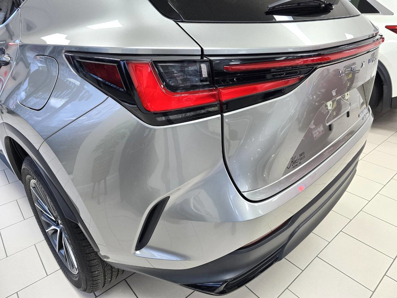 Used 2023 Lexus NX 350 AWD image 14