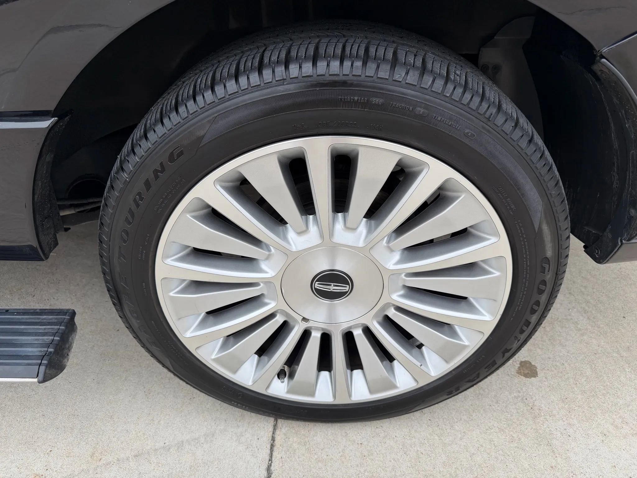 Used 2015 Lincoln Navigator L 4WD w/ Equipment Group 101A Reserve image 79