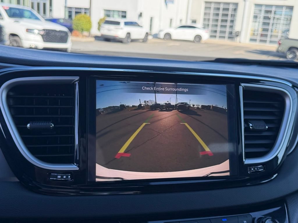 New 2026 Chrysler Voyager LX FWD image 24