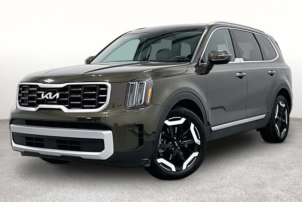 Used 2025 Kia Telluride S FWD image 14