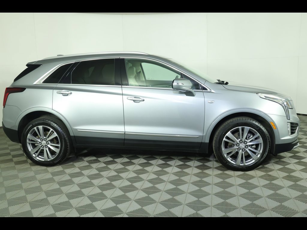 Used 2025 Cadillac XT5 Premium Luxury image 14