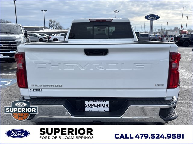 Used 2025 Chevrolet Silverado 3500 LTZ w/ LTZ Convenience Package image 4