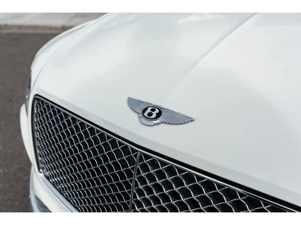 Certified 2022 Bentley Bentayga image 22