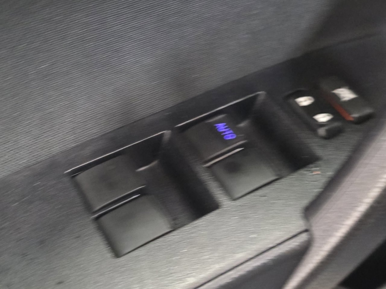 Used 2017 Toyota Corolla LE w/ Carpet Mat Package (TMS) image 23