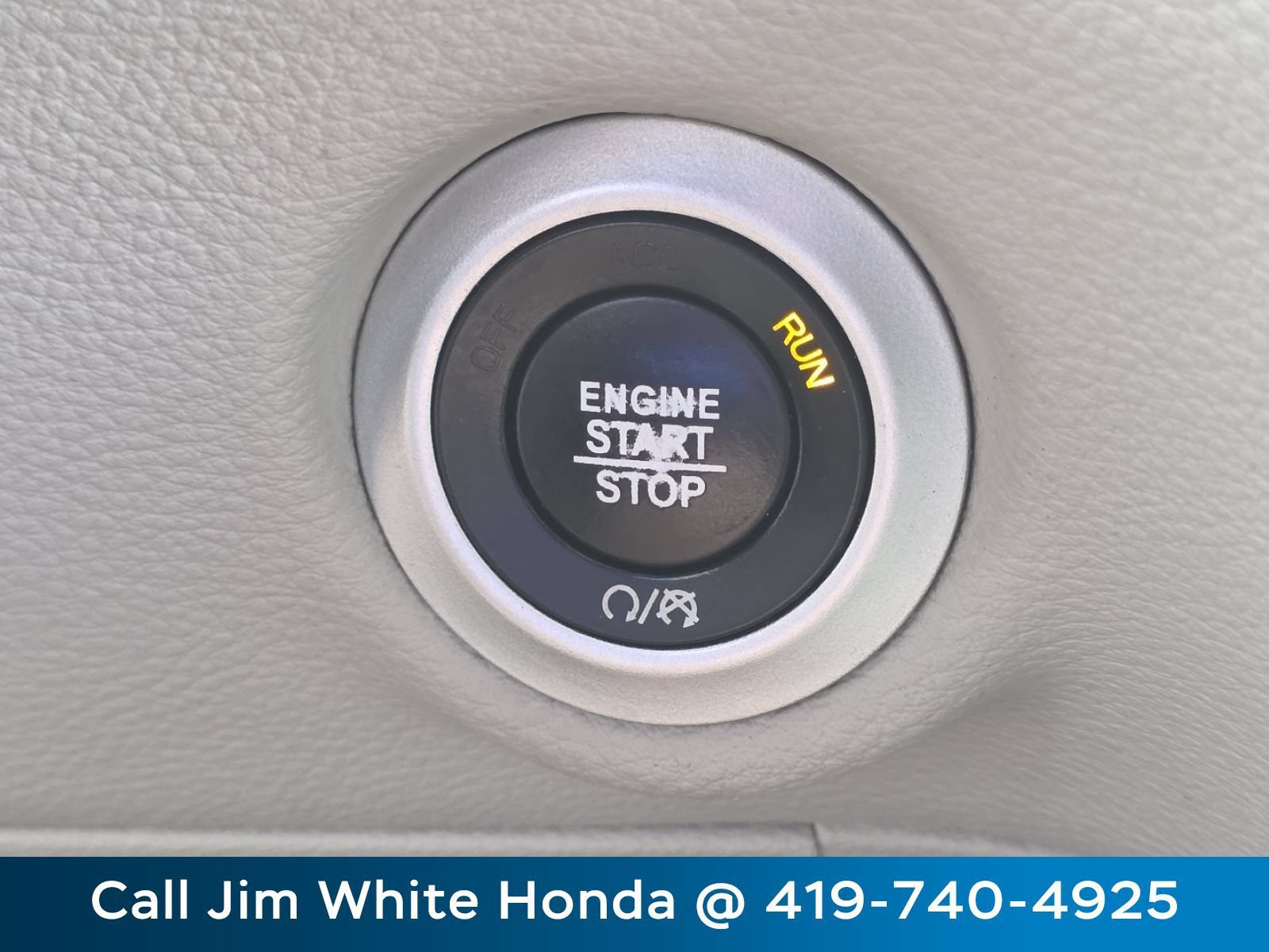 Used 2021 Chrysler Pacifica Touring-L FWD image 29