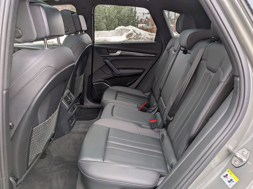 Used 2024 Audi SQ5 Prestige w/ Prestige Package image 24