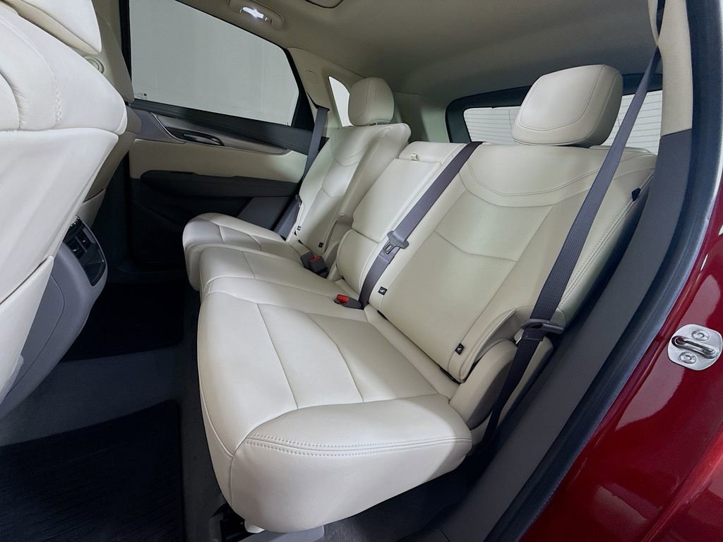Used 2025 Cadillac XT5 Premium Luxury w/ Technology Package image 24