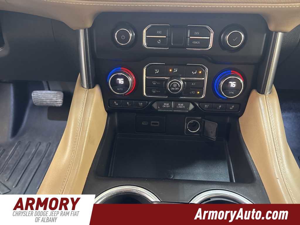 Used 2021 Chevrolet Tahoe Premier w/ Premium Package image 20