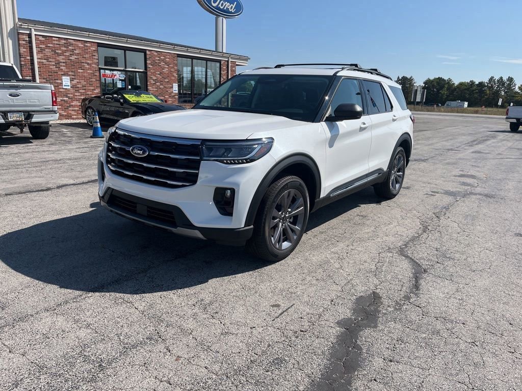 New 2025 Ford Explorer Active w/ Active Comfort Package image 7