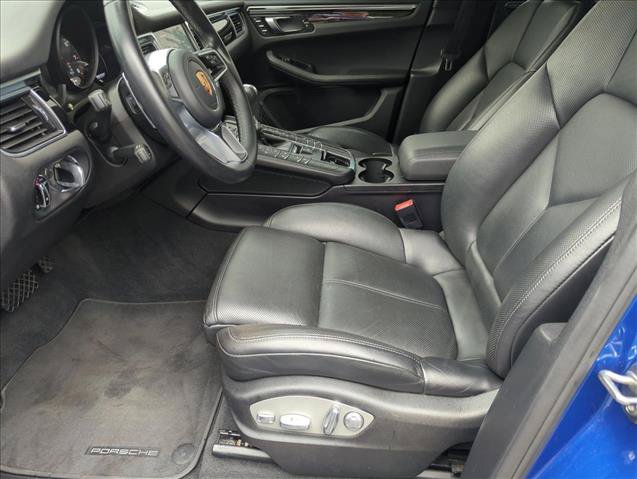 Used 2018 Porsche Macan AWD/4WD image 16