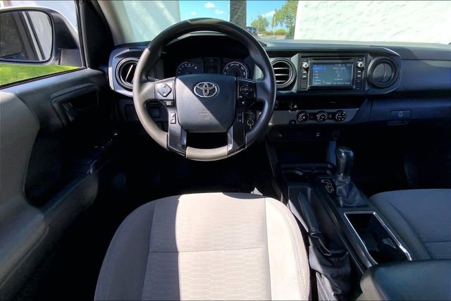 Used 2018 Toyota Tacoma SR w/ SR Convenience Package RWD image 5