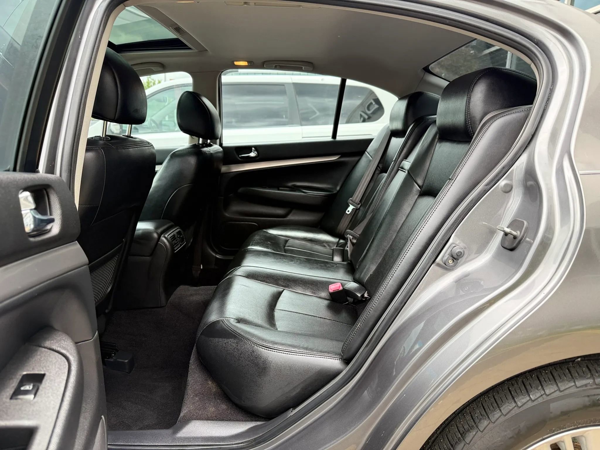 Used 2013 INFINITI G37 x Sedan w/ Premium Pkg AWD/4WD image 29