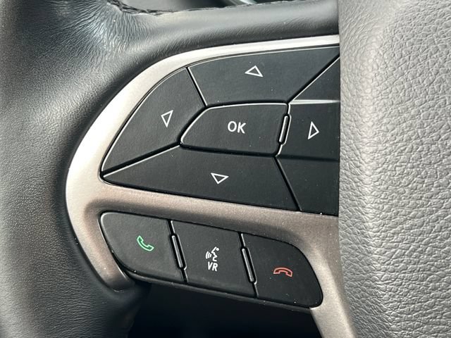 Used 2020 Jeep Grand Cherokee Limited AWD/4WD image 23