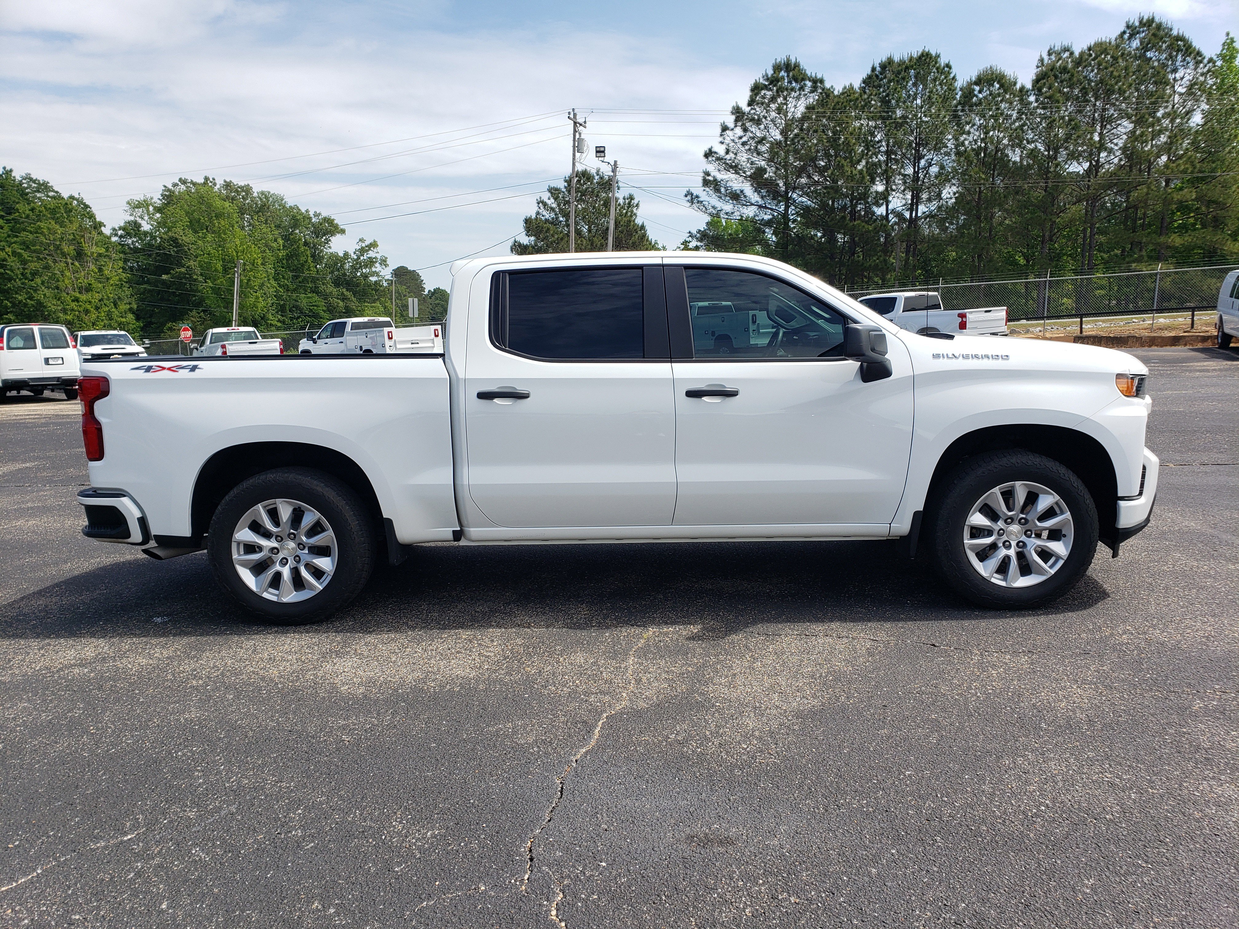 Used 2022 Chevrolet Silverado 1500 Custom w/ Safety Confidence Package AWD/4WD image 5