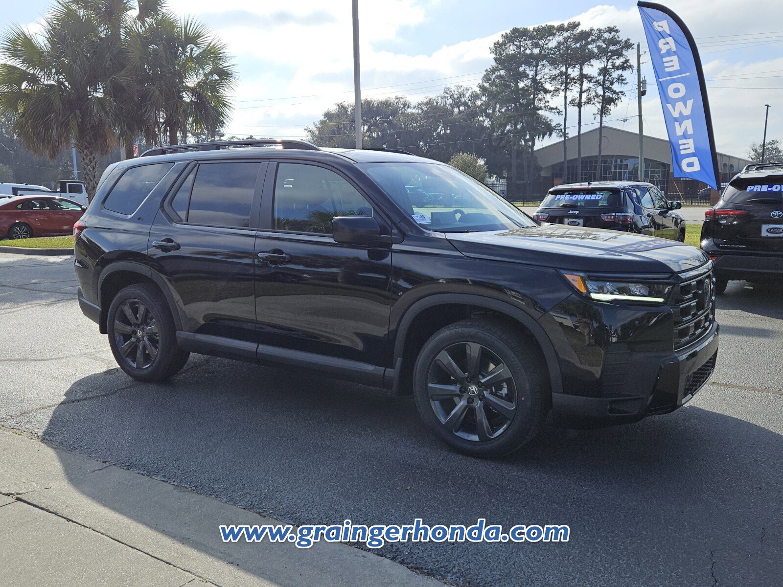 New 2026 Honda Pilot Sport image 7