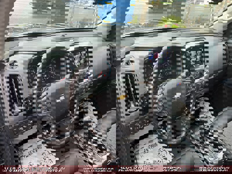 Used 2017 Chevrolet Colorado Z71 image 19