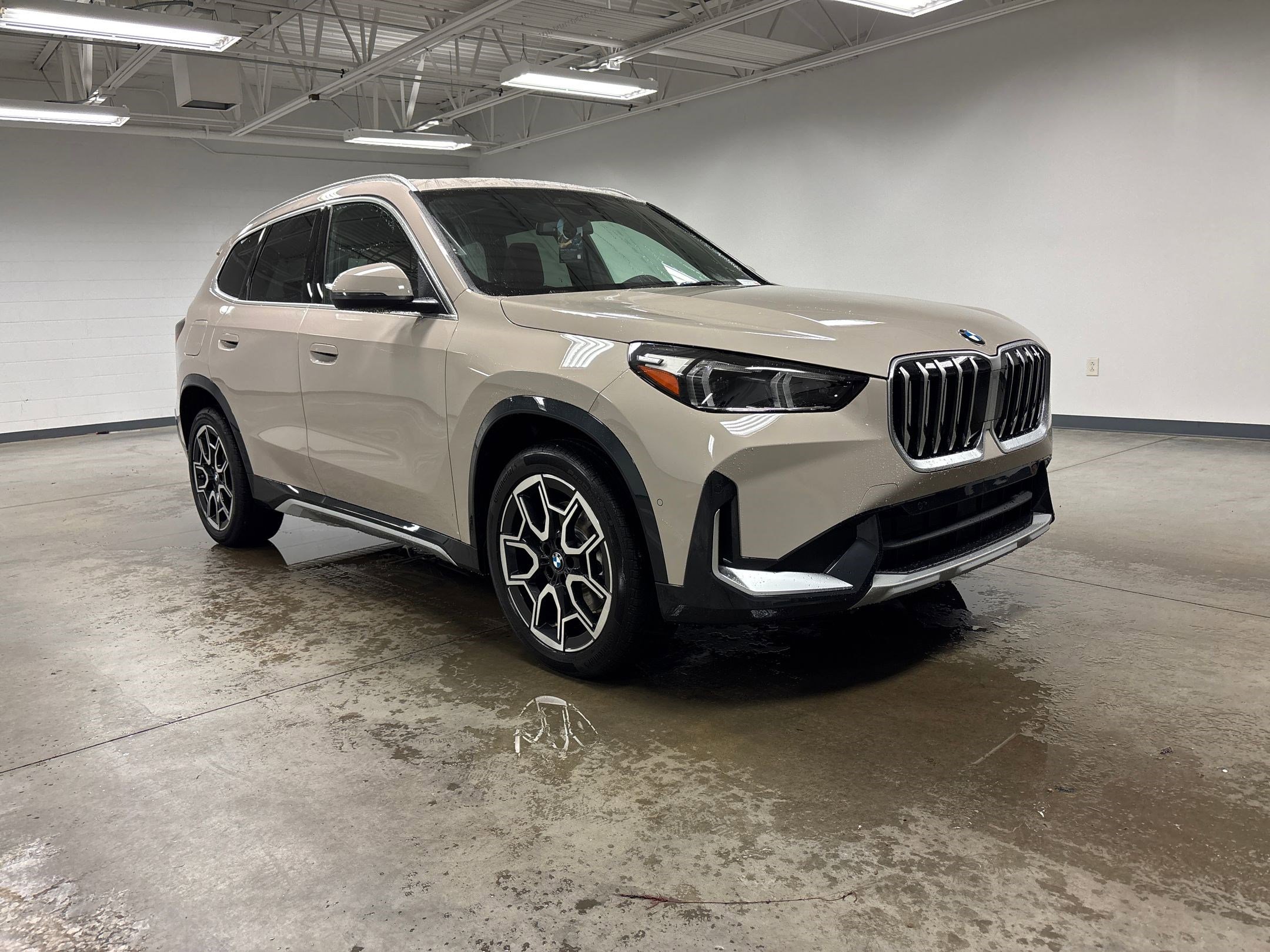 Used 2026 BMW X1 xDrive28i w/ Convenience Package image 6