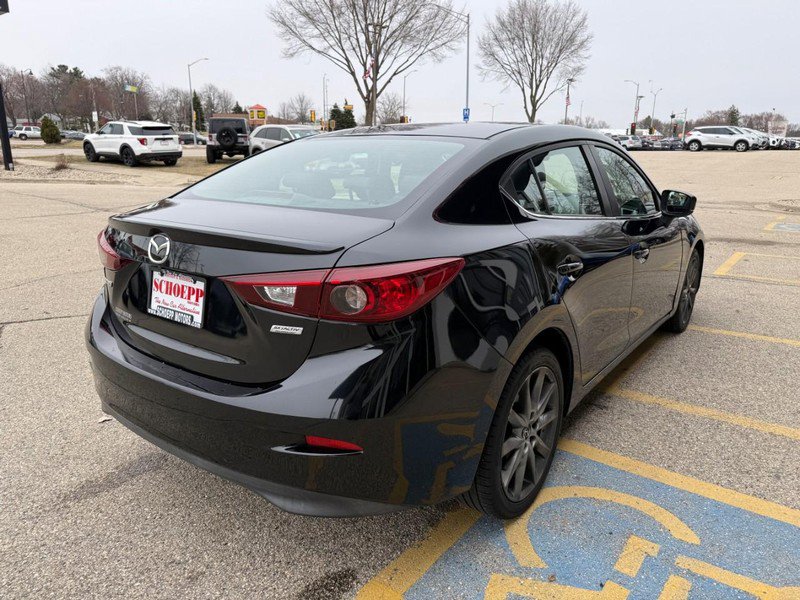 Used 2018 MAZDA MAZDA3 Touring image 9