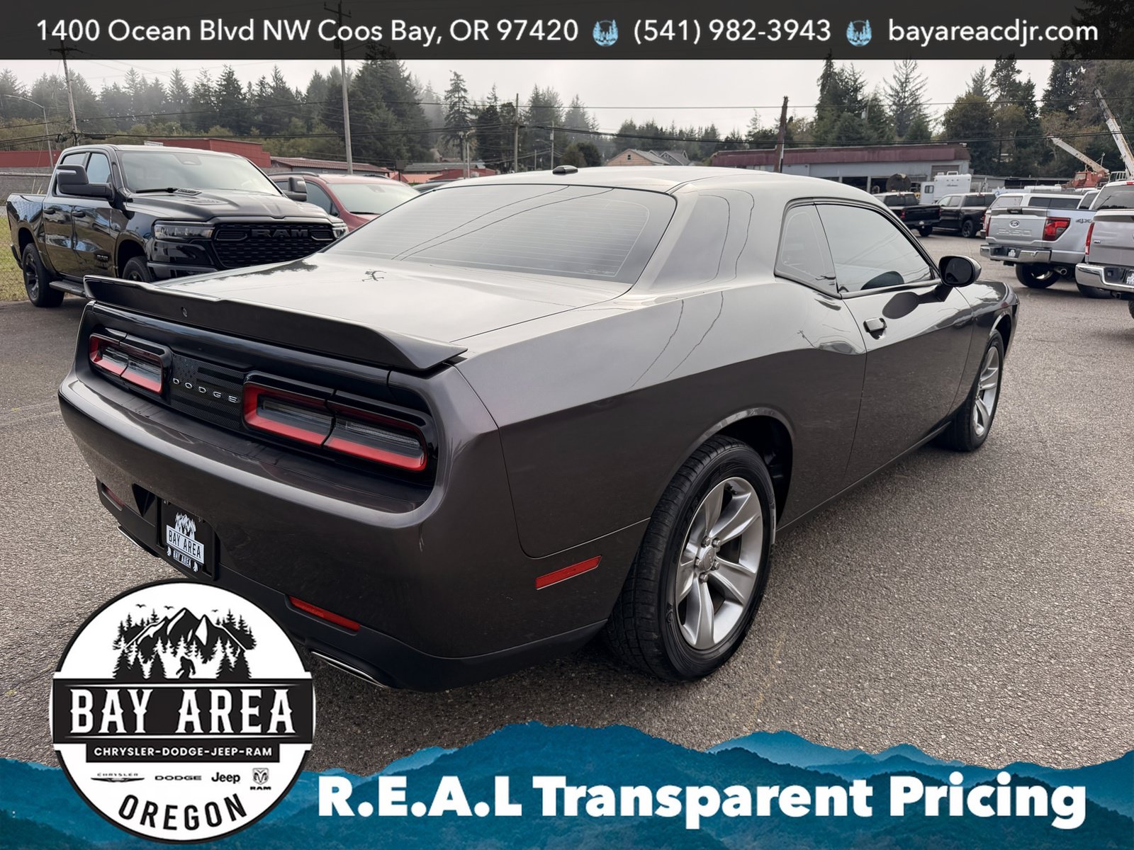 Used 2021 Dodge Challenger SXT RWD image 6
