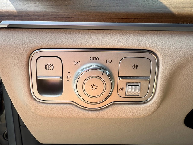 Used 2023 Mercedes-Benz GLE 350 4MATIC image 16