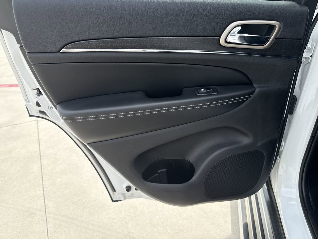 Used 2015 Jeep Grand Cherokee Limited w/ Trailer Tow Group IV image 23