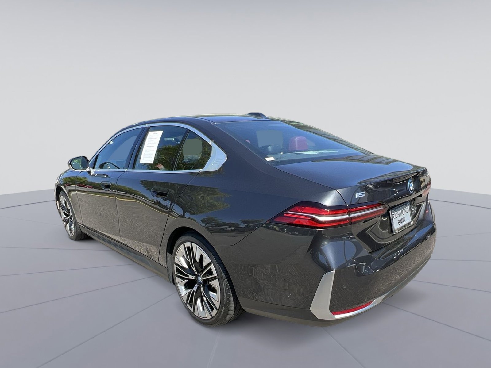 Used 2025 BMW i5 xDrive40 w/ Premium Package AWD/4WD image 7