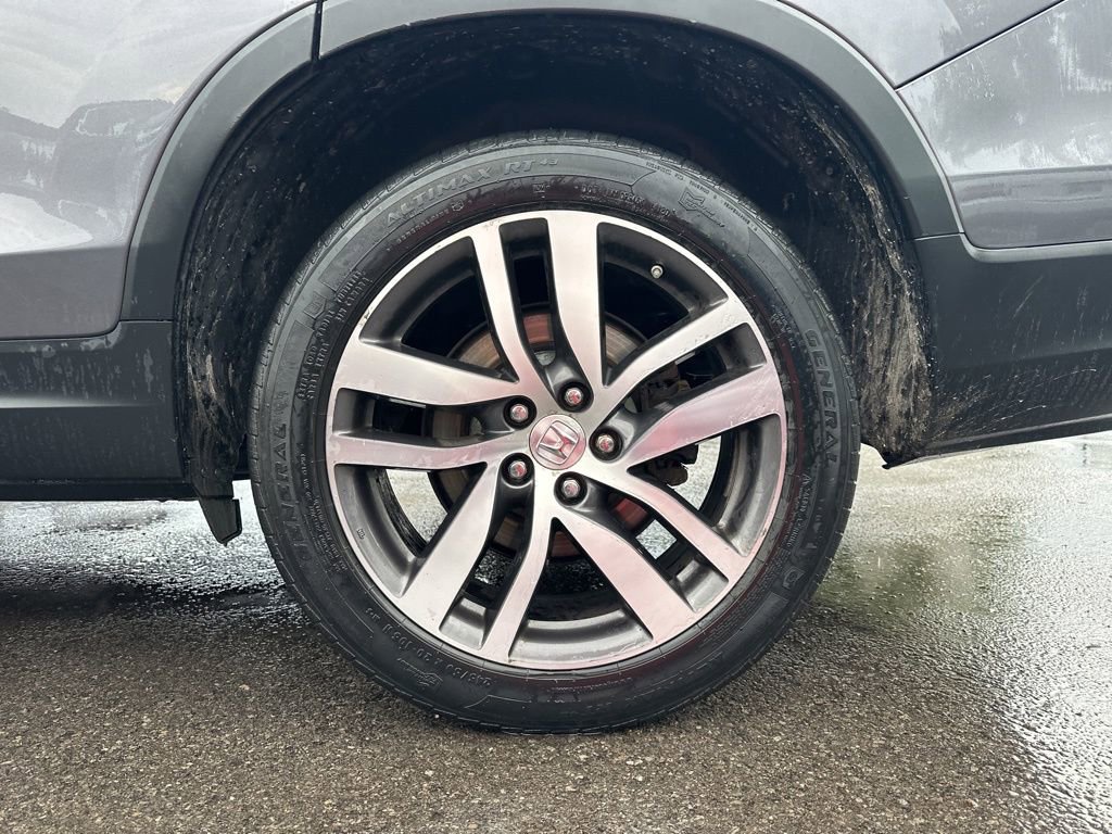 Used 2018 Honda Pilot Touring image 8