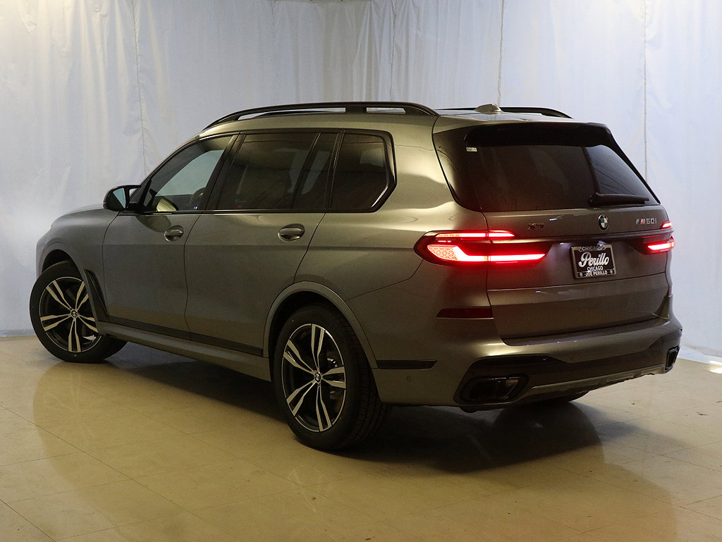 New 2025 BMW X7 M60i w/ Executive Package image 9