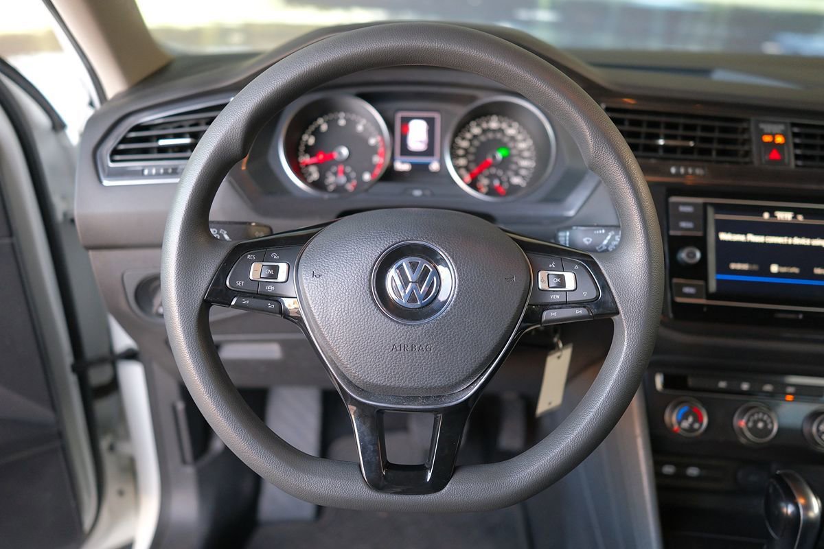 Used 2020 Volkswagen Tiguan S FWD image 15