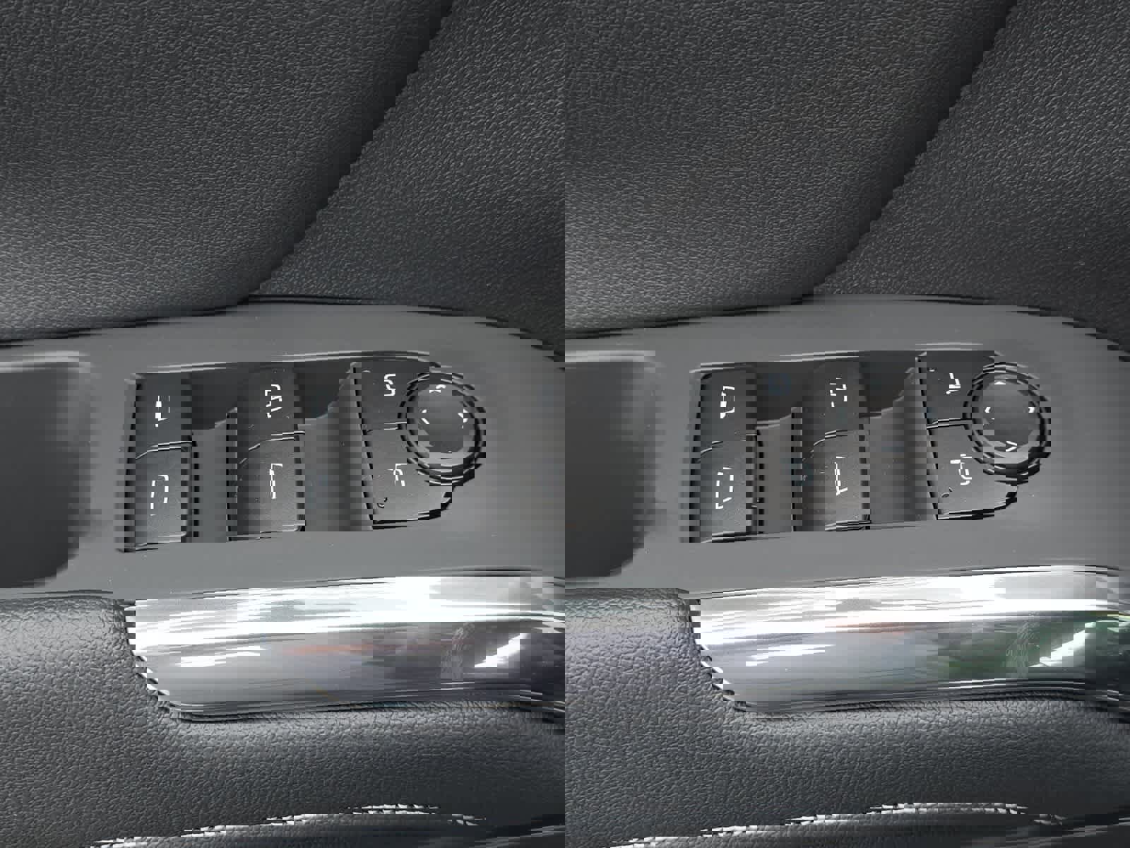 New 2026 Chevrolet Traverse LT w/ Enhanced Driving Package image 13