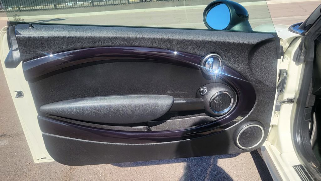 Used 2011 MINI Cooper John Cooper Works image 19