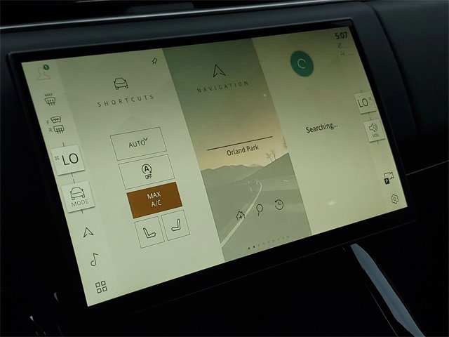 Certified 2025 Land Rover Range Rover Sport SE image 28