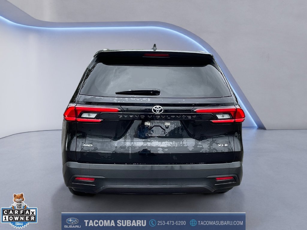 Used 2026 Toyota Grand Highlander AWD image 4