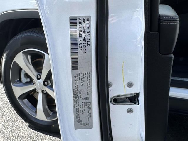 Used 2021 Jeep Cherokee Limited w/ Elite Package image 30