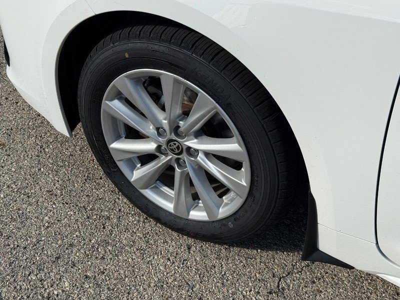 Used 2023 Toyota Corolla SE w/ SE Premium Package FWD image 10