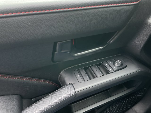 Used 2025 Toyota Tacoma TRD Pro AWD/4WD image 13