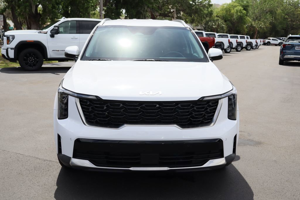 Used 2025 Kia Sorento S image 3
