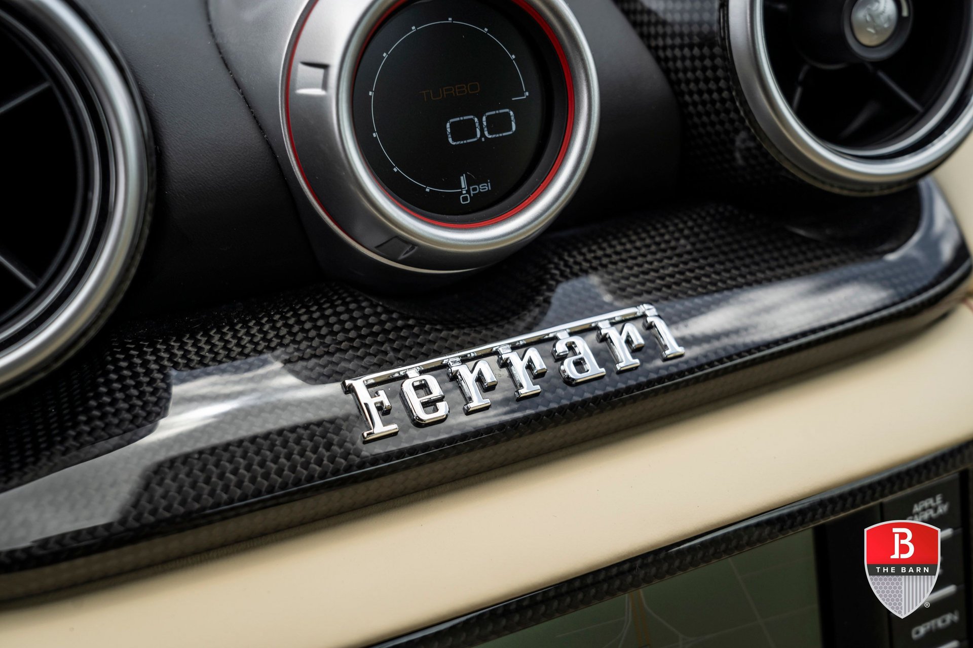 Used 2017 Ferrari California T RWD image 40