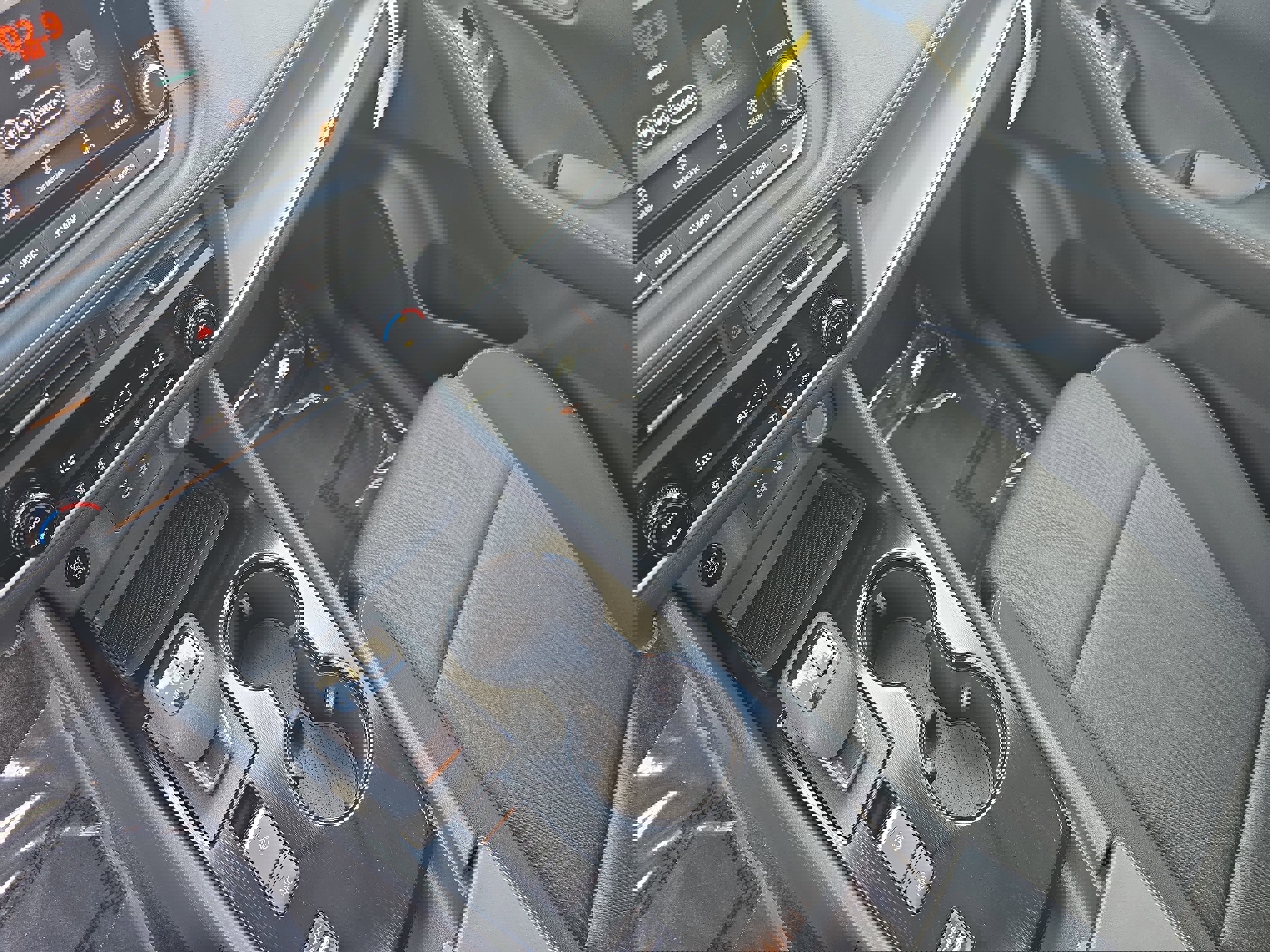 Used 2025 Nissan Rogue SV image 26