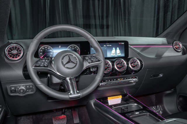 New 2026 Mercedes-Benz GLA 250 image 18