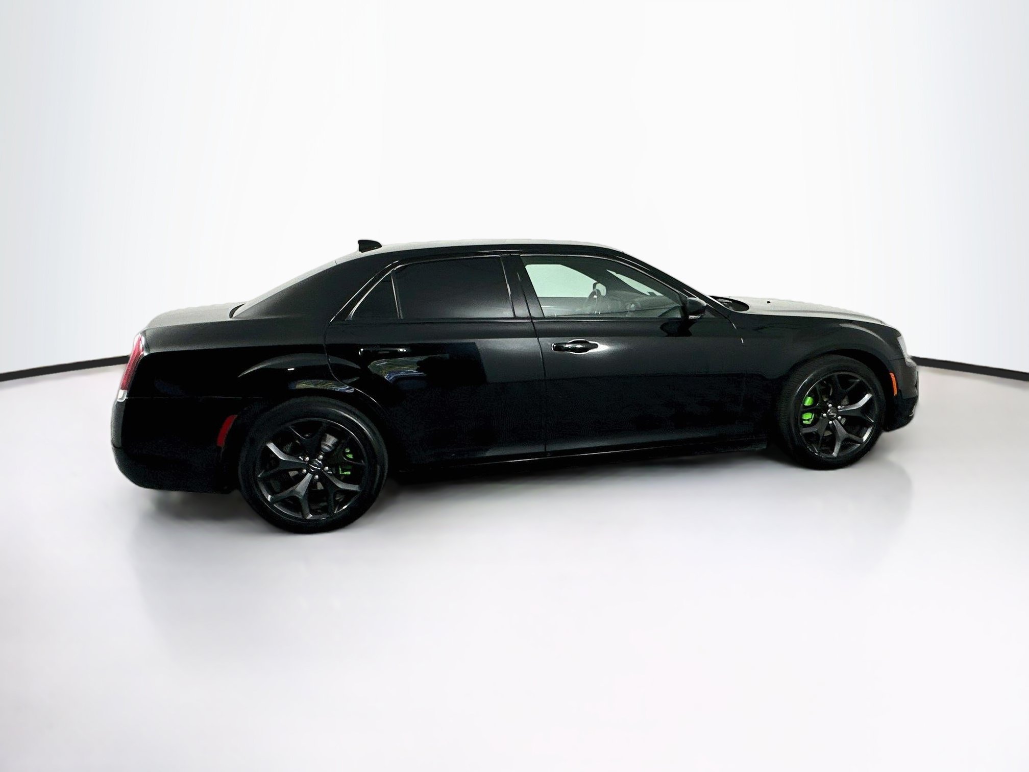 Used 2021 Chrysler 300 S RWD image 10