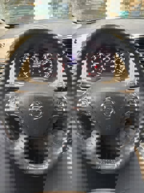 Used 2019 Nissan Pathfinder SL w/ Cargo Package image 12