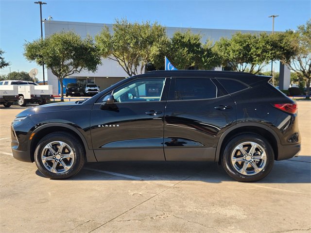 Used 2024 Chevrolet Blazer LT w/ Convenience Package image 4