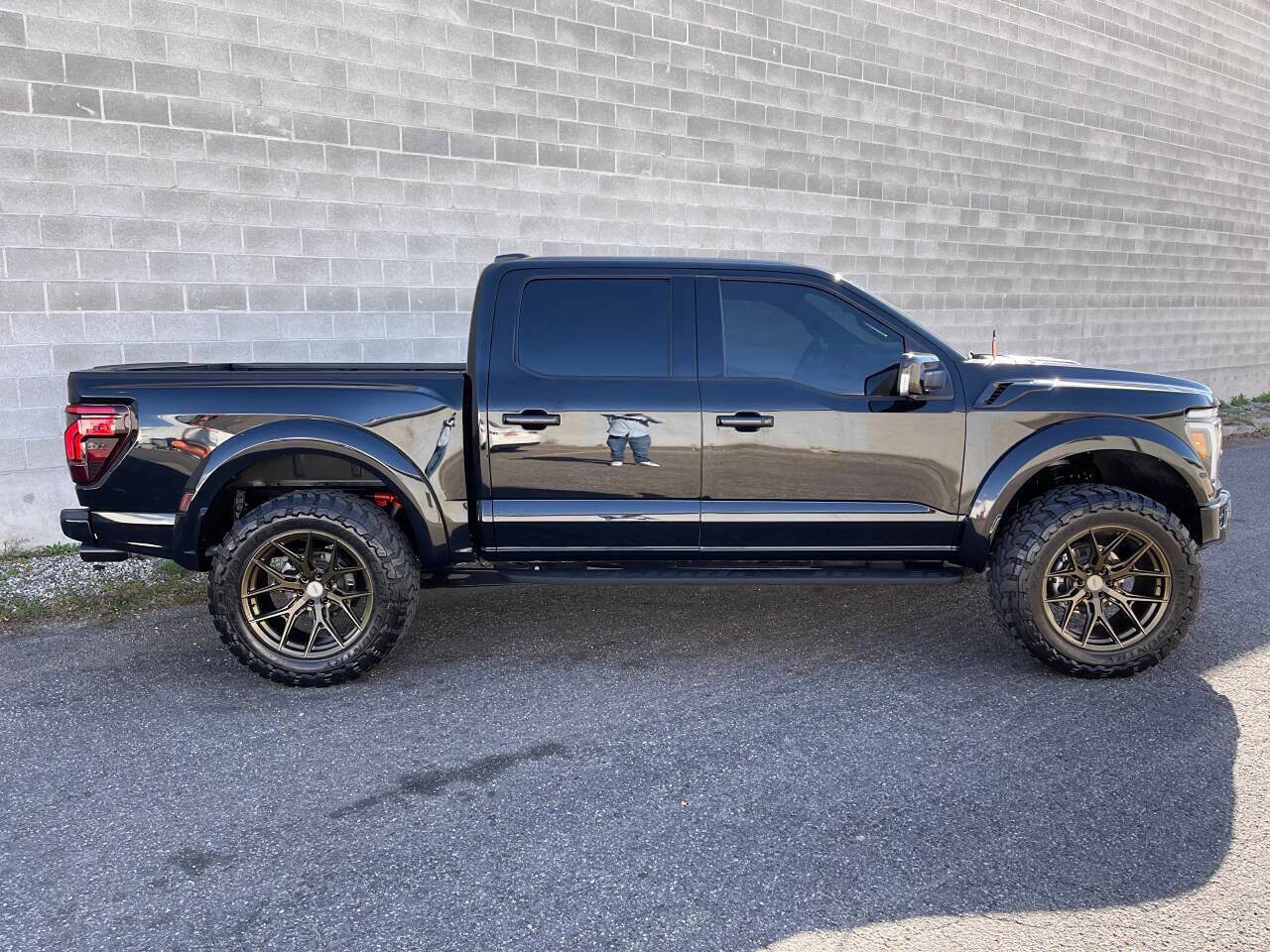 Used 2024 Ford F150 Raptor AWD/4WD image 7