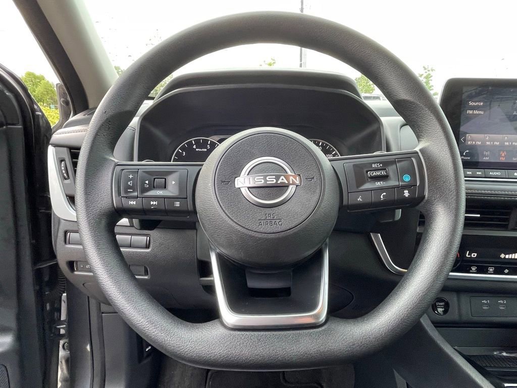 Used 2024 Nissan Rogue SV AWD/4WD image 13