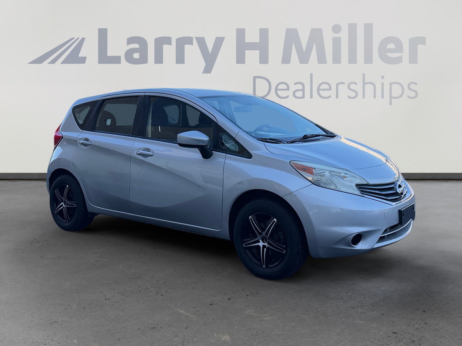 Used 2016 Nissan Versa Note SV FWD image 7