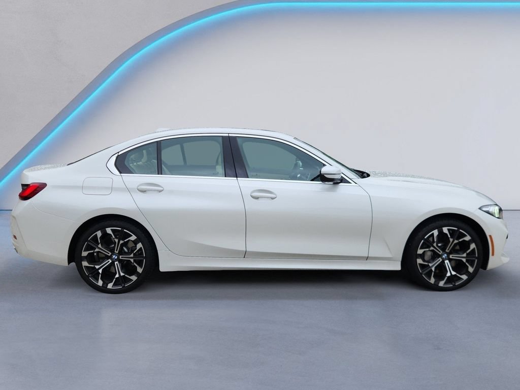 Used 2026 BMW 330i xDrive Sedan w/ Premium Package AWD/4WD image 3